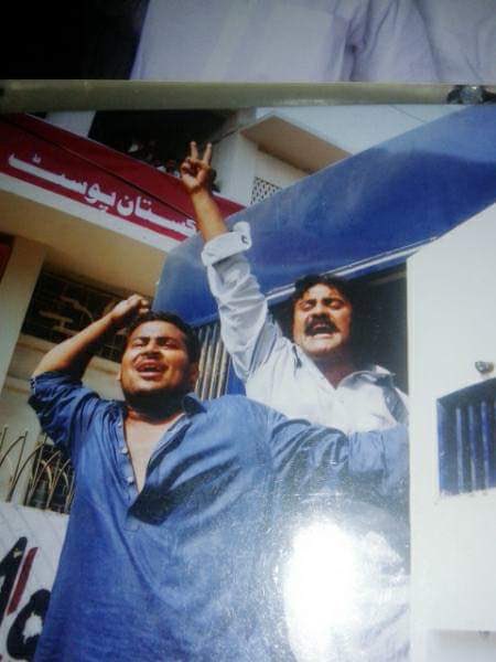 LiaquatShahani_'s tweet photo. Deeply saddened by the untimely demise of our VP #PYO Distt, Hyderabad Jiyala @KamiBal47138953 May Allah Almighty rests the departed soul in eternal peace. #RIPKami @sharjeelinam @JunaidSaleemJD @JavedNLaghari @PPPPInfoSecy @PPPInfoBureau @MediaCellPPP @QadirSabaPPP https://t.co/YzTBadwfUR