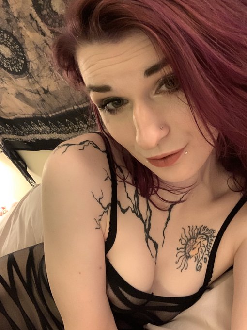 My birthday 🎂 is coming up. If you wanna make me feel super special for my birthday 🎁 I got a new wishlist<a href="/tag/mvsales"class="tags"><span>#mvsales</span></a><a href="/tag/mvtrans"class="tags"><span>#mvtrans</span></a>