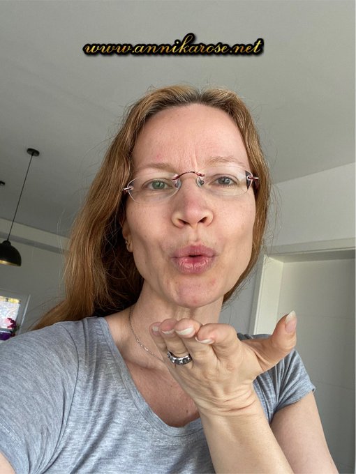 Guten Morgen Kuss 💋 https://t.co/p9X9hQBqyd<a href="/tag/sommer"class="tags"><span>#sommer</span></a>