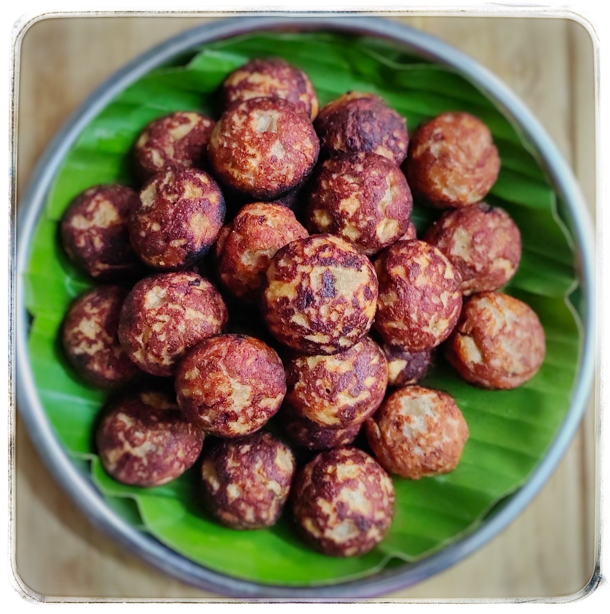 So it's become too hot for bananas too survive more than a day, we ended up with again a bunch of overripe bananas that I can't eat and totally refused to do fried malpuas etc. So my necessity made me learn something new - sweet banana panniyaram   #selfpat  #jogacooks