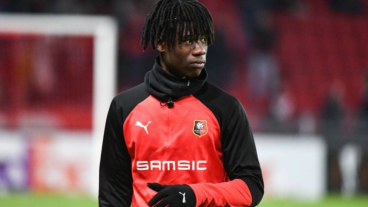 Madrid_FRA's tweet photo. 💬 Julien #Meynard (journaliste Telefoot)
"Les dernières informations que j’ai eu à propos de Camavinga c'est qu'il n’a pas encore pris sa décision. Mais en tout cas il n’est pas favorable à un transfert suivi d’un nouveau prêt à Rennes. Soit il reste à Rennes, soit il partira." https://t.co/BzznXpfthC