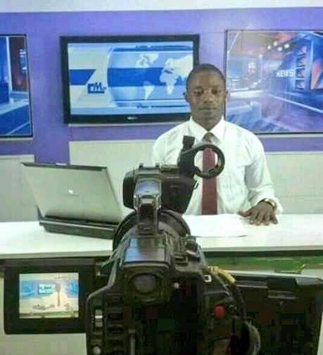 WestCameroons's tweet photo. @angelaquintal @ChrisFomunyoh @PR_Paul_BIYA We thank the US Senators for calling on the Biya govt to release Journalists it has incarcerated.
Pls don't forget the Journalists Mancho Bibixy & Samuel Wazizi who has been in held incommunicado for several months.
#FreeWazizi #FreeMancho #FreeAllArrested #Cameroon #PaulBiya https://t.co/coALtFdmvD