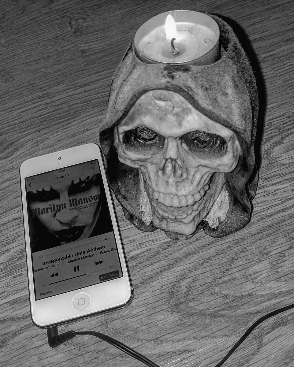Orosedo's tweet photo. Jour 55
Last Day
#marilynmanson
#dope #blackandwhitephotography #BlackAndWhite #photography #Covid_19 #confinement #lastday #noiretblanc https://t.co/jx7zmdI67Z
