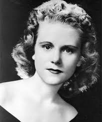 L’ex shérif Cecil Price.Le 2 juillet 1964, le président Lyndon Johnson signe le Civil Rights Act.En 1965 à Selma en Alabama, Viola Liuzzo, une femme blanche, est tuée au volant de sa voiture par des membres du KKK. La raison ? Elle conduisait et avait un homme noir sur le siège