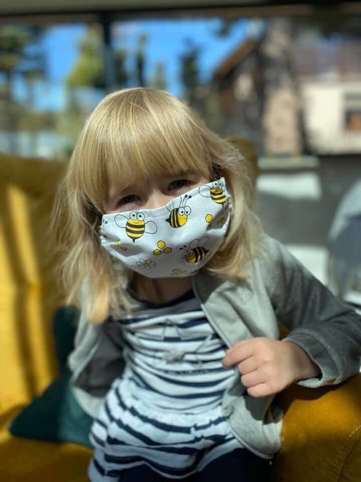 tomaszlyson's tweet photo. I think it’s going to be a good day 🥰 #bees #beekeeping #youngbeekeepers #lysoninternational https://t.co/yXhyICutOr