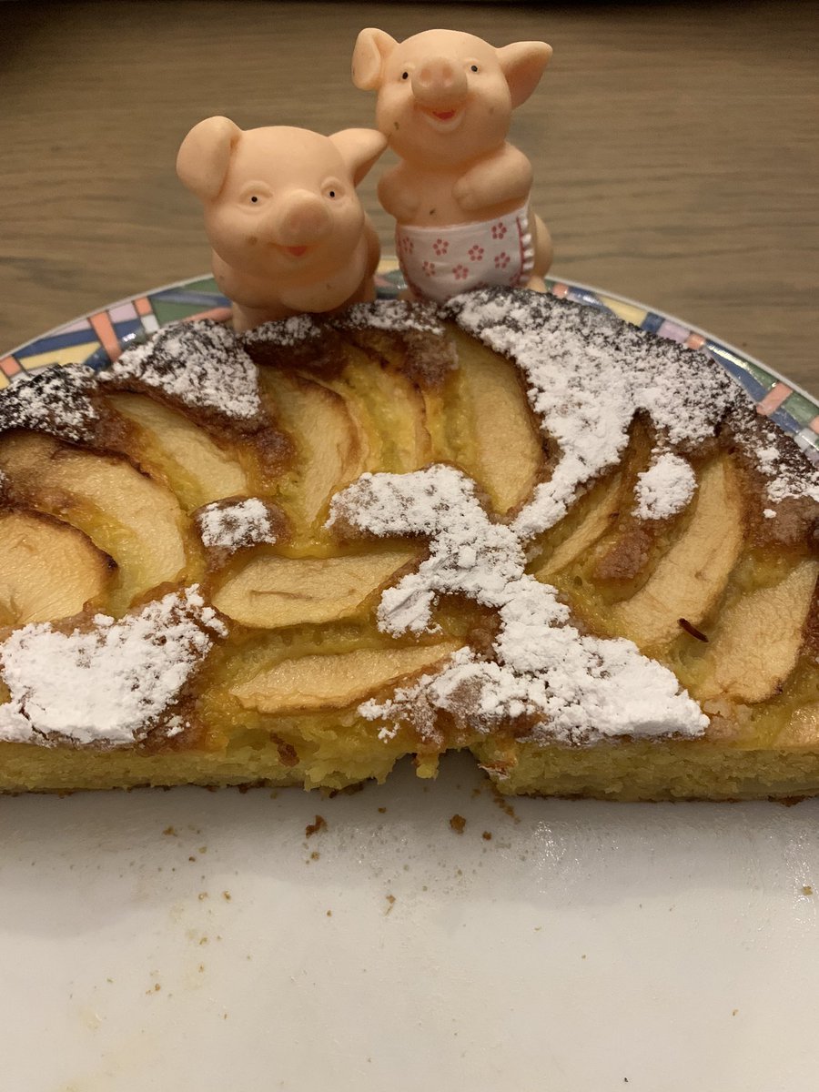 FedericaTorti's tweet photo. Prova della torta di mele dietetica... a breve il mio #kitchenworkout vedrà in evoluzione... L aggiunta di ricette magre ma golose #food #fitness #sport https://t.co/V3NKOdjcdJ