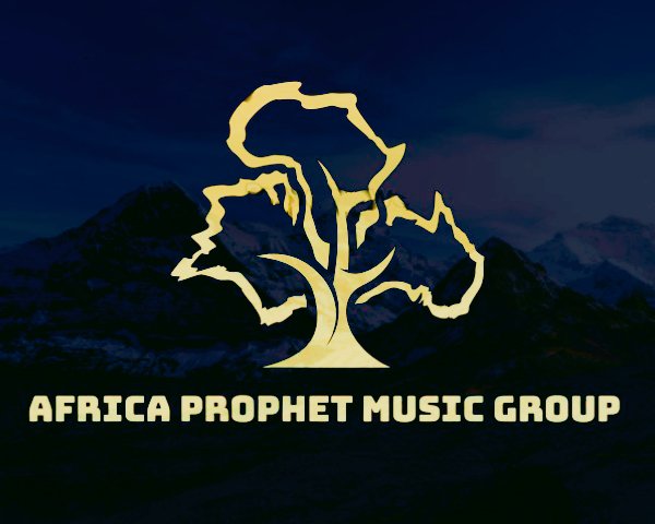 GoldenArmSA1's tweet photo. #covid_19 #familyandfriend #JillScottVsErykahBadu #FortniteAfricanServers #Kingbach 😎 #Roknation #WildNOut #earthquake #NastyC #DEF #mazeltov https://t.co/dqma04ASyJ