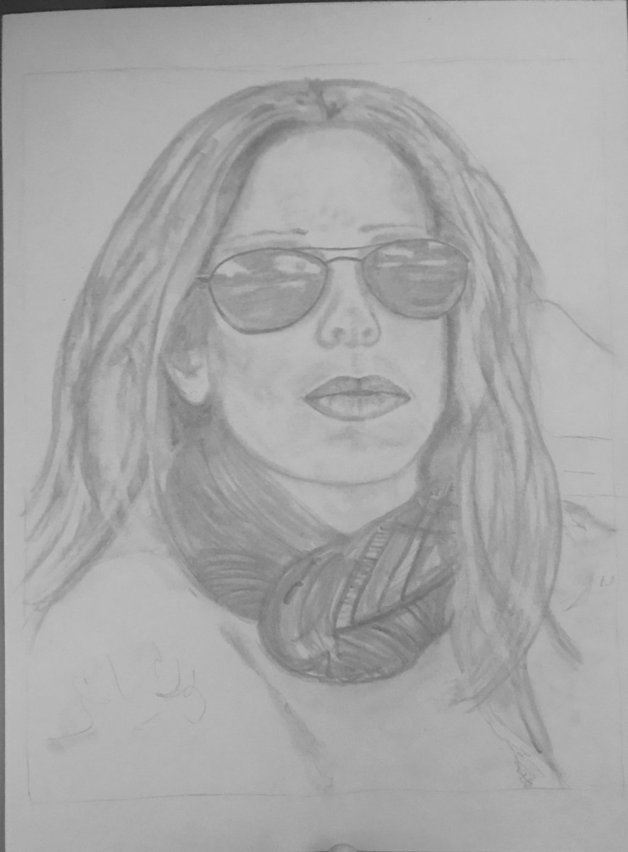 jeanne_midtowns's tweet photo. This is Susan...taking a break from the babies and kids...I rather they sleep at nightโSusan never did require beauty sleep tho her heart coulda used someโ(2012-2013)
If you can treat others w kindness please do.
#DailyDrawingPractice w my focus on her lips & ray-bans. #scarf https://t.co/RBWlzYGwsz