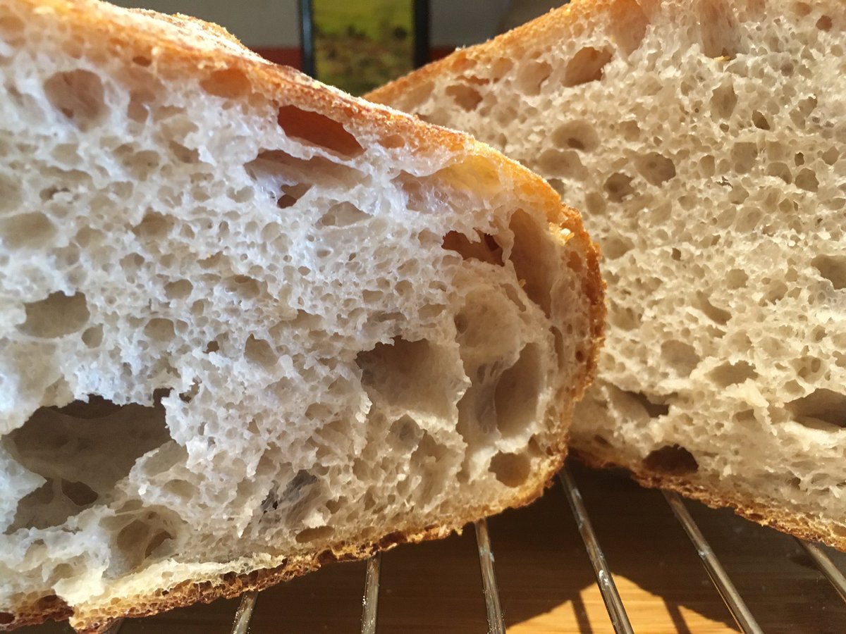 tracespace1975's tweet photo. @SundayBrunchC4 I’ve been trying to nail the sourdough craze 🥰 https://t.co/rNBkJyh6S7