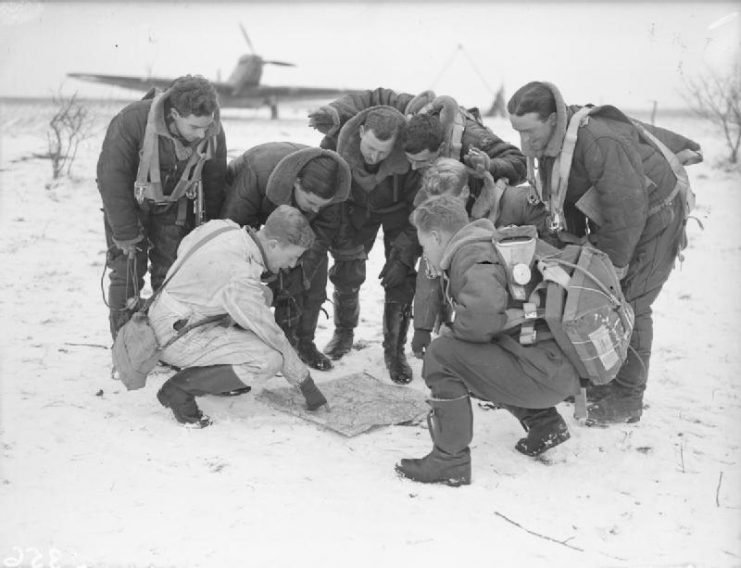 Today is the 80th anniversary of Germanys invasion of Belgium & France. Facing them were the  @RoyalAirForce Advanced Air Striking Force. Over the next few days they fought heroicly, suffered the highest % losses in the RAFs history, & earned there fist VCs of the war.