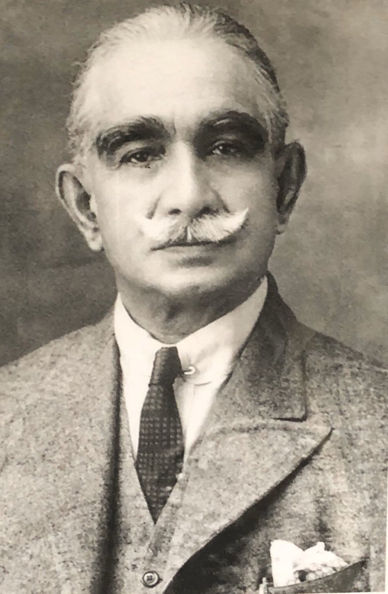 In a letter to the Turkish intellectual Halide Edibe shortly before his death, Dr Ansari wrote;“I consider the brotherhood of man as the only tie, and partitions based on race and religion are, to my mind, artificial and arbitrary.” (1936)