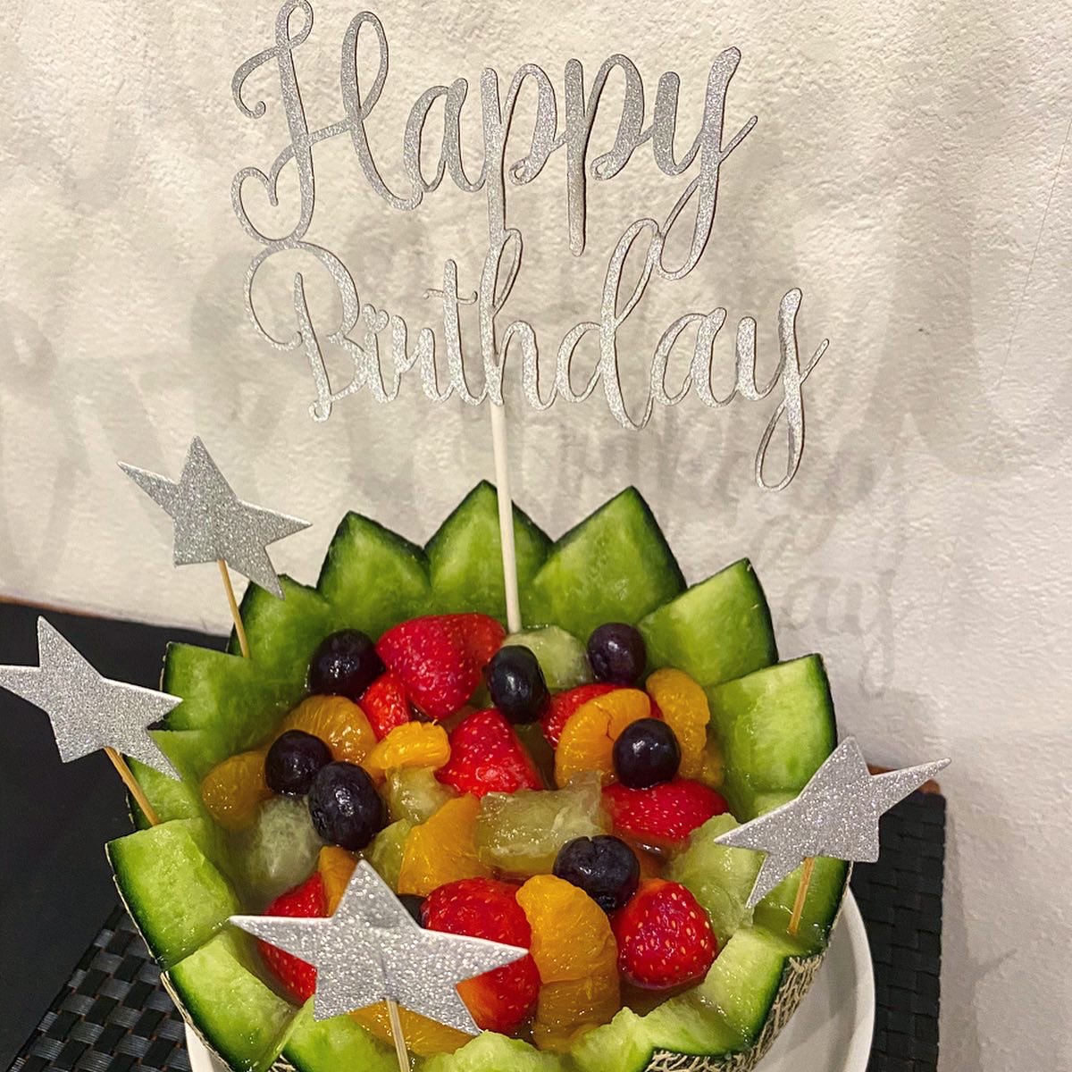 kyon_official's tweet photo. 【Table coordinate🍽】
誕生日もStayhomeで時間があったから家にある物と百均とか近くで買える物で私好みにテーブルコーディネートしたよ🥂
どうかな👀✨
#Tablecoordinate #stayhome #birthday https://t.co/o4aJSDjSbi