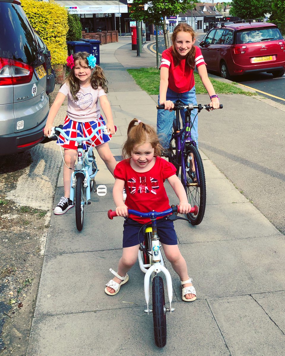 Kids bikes: start them on balance bikes not with stabilisers. Best kids bikes bar none are  @frogbikes. They’re expensive but hold their value. Got eldest’s 2nd hand on eBay & will pass down to her sisters. Otherwise  @jointheBikeClub is a great concept