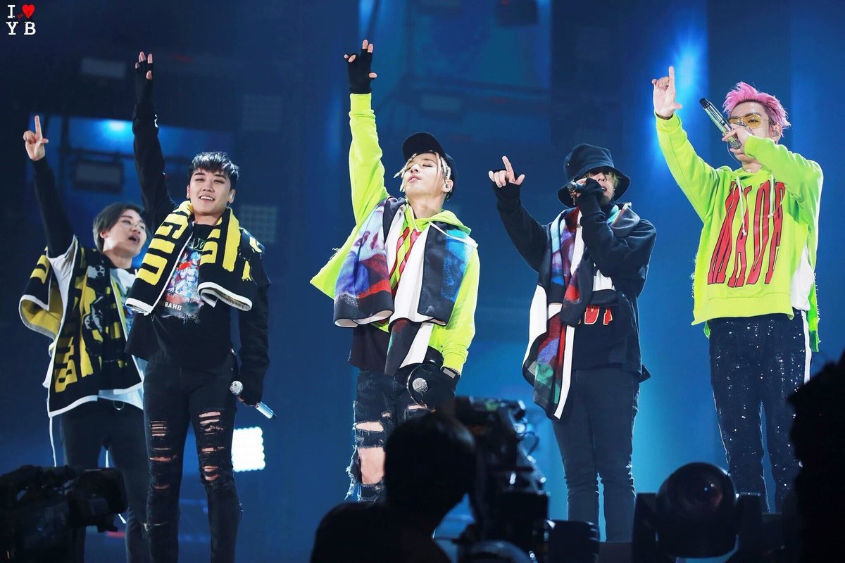 VIP_gd_iKONIC_'s tweet photo. 1回ｱｶｳﾝﾄ消したのめっちゃ後悔😇

👑 BIGBANG 大好き

👑 にょんとり より all

👑 全力フォローいきます 👻

 #twitter上にいるBIGBANGぺん全員と繋がるのが密かな夢だったりするのでとりあえずこれを見たBBペンさんはrtもしくはフォローしていただけると全力でフォローしに行きます https://t.co/zaQ4VRPMls
