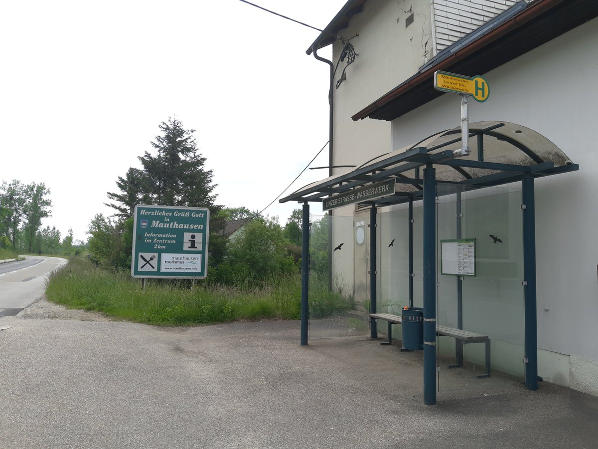 tzesire's tweet photo. Hemos decidido visitar #KZMauthasen. Es extraño que no haya nadie, como cualquier día del año. Eso sí, en el último año han mejorado la señalizacion y hay un bus hasta el campo (ahora con covid-19 no) #75Befreiung #75Liberación https://t.co/2cxJCHWpAe