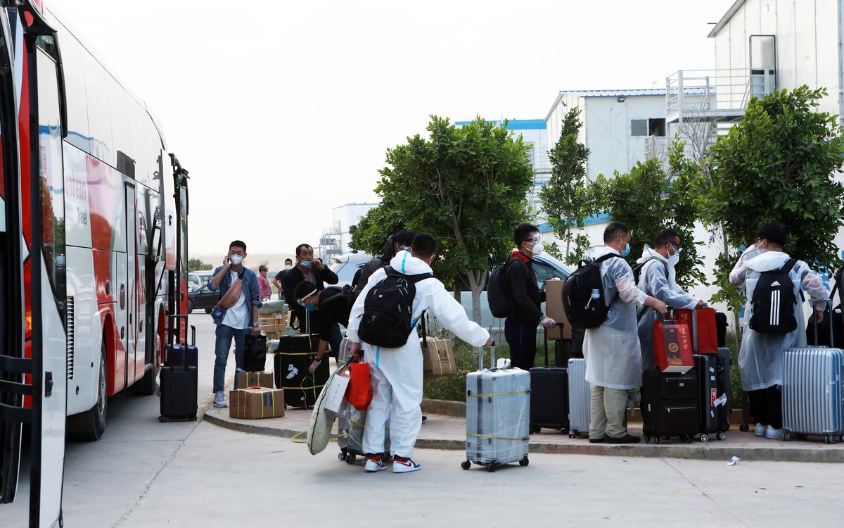 CSCEC_EGYPT's tweet image. #CSCECInAction During the special period, 76 #constructors continue to participate in the construction of the new capital #CBD project with no fear of difficulties and challenges.💪They are the first batch of the partners who returned to #Egypt recently.➡️bit.ly/2Lcyu0n