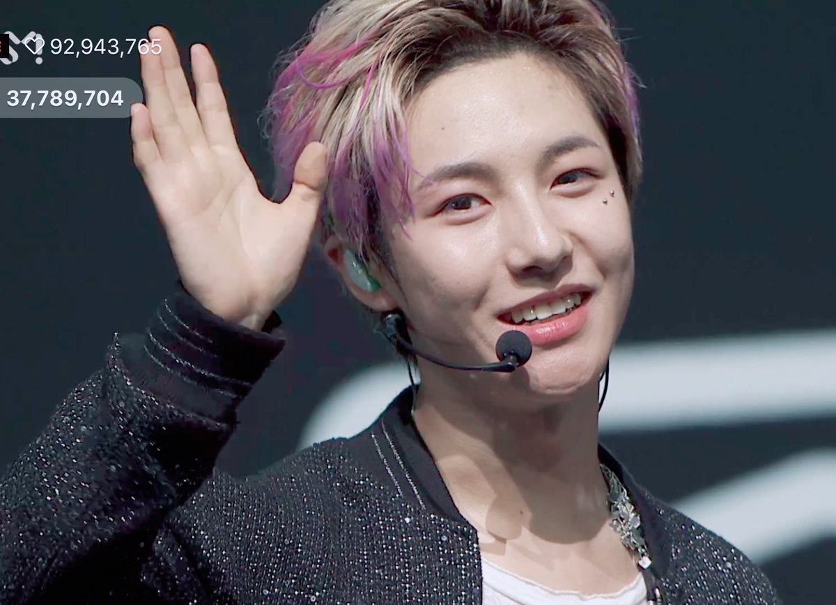 คริส23ㅈ tweet media