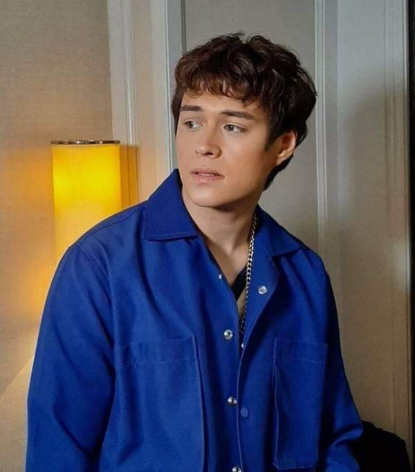 MariaFeReyes9's tweet photo. Greenwhich and blue event ang daming endorsement ni quen Yan ang sikat daming kumukuha Hindi kagaya Ng iba Jan 😋😋😋😋

#Greenwhich #Blueevent 
@itsenriquegil #EnriqueGil https://t.co/rotkc1zOVH
