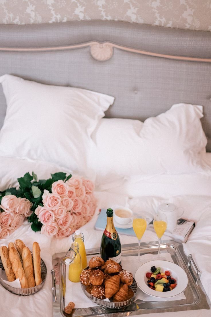 EntrancingStud's tweet photo. [Knocks at @SalaciousAmour’s bedroomdoor with a little breakfast.] Happy Mothersday mom. https://t.co/BAWCbJDP1c