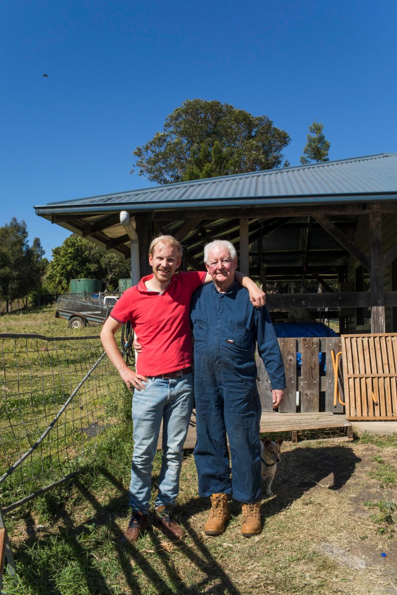 In September 2017 my wife Maartje - who's a photographer - rented a car in Brisbane and drove three hours to the south. And there he was, sitting out in front of a low-slung house off a dirt road. Captain Peter Warner (on the right ;) ) /17