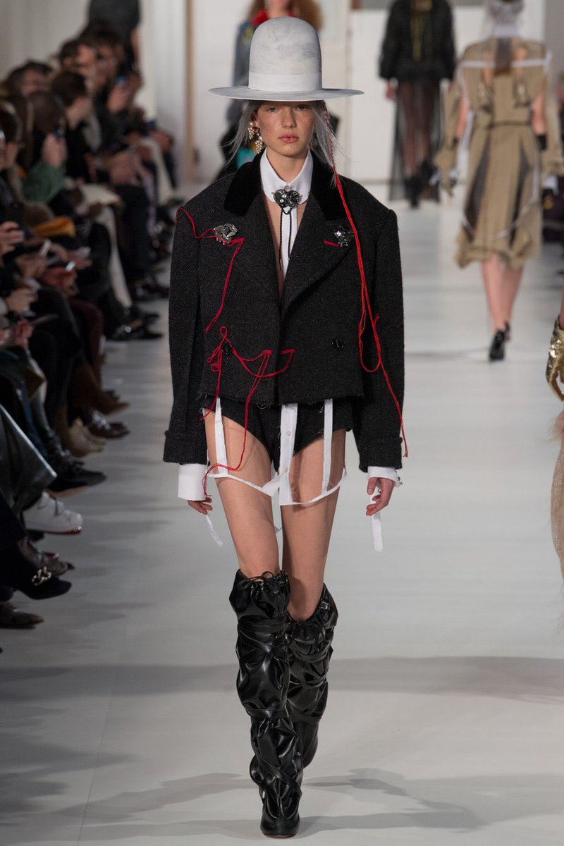 hfashionnmuse tweet picture