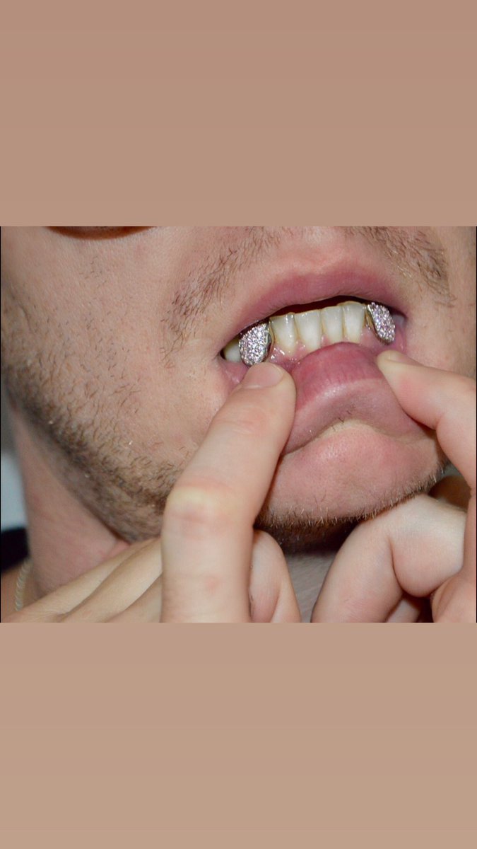 angelarenae's tweet photo. Sterling silver bottom fangs with pink stones https://t.co/teN5FuKGZY