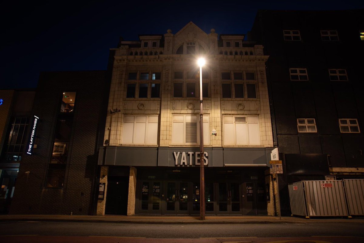 cjgriffphoto's tweet photo. #Blackpool #nightlife #lockdown2020 #pubsinlockdown https://t.co/UNJKNI83ca