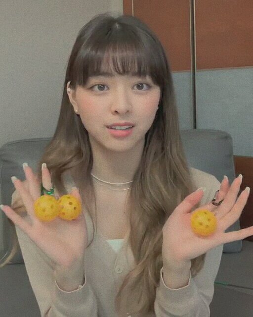 { ʏᴜɴᴀ ʙᴇɪɴɢ ɢɪʀʟꜰʀɪᴇɴᴅ ᴍᴀᴛᴇʀɪᴀʟᴀ ᴛʜʀᴇᴀᴅ }|   |  ||   |  ||   |  ✧✧  |   ✧