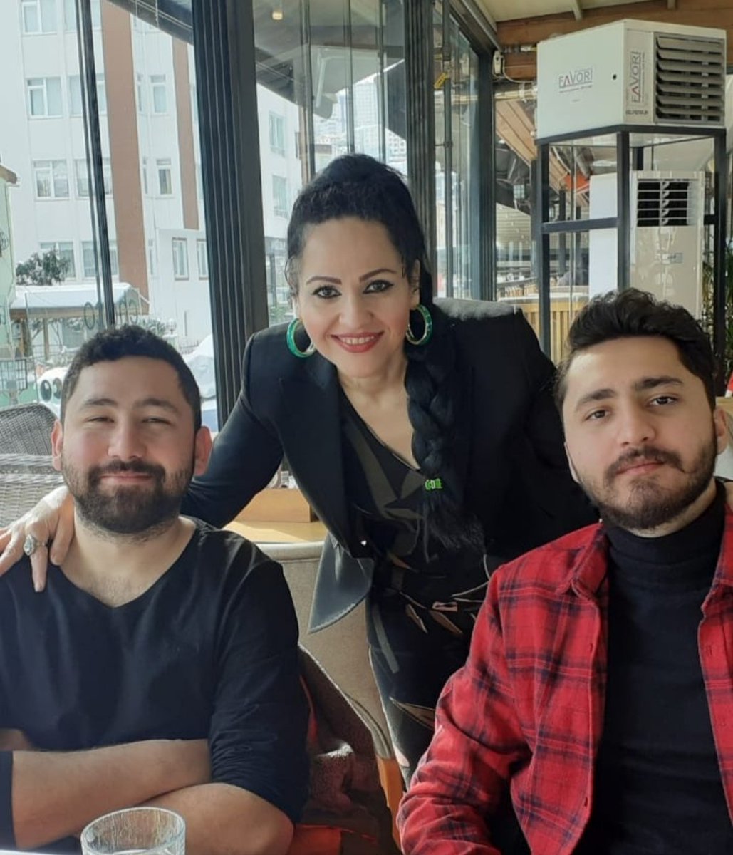 Annedir cana can katan Annedir senin her zaman yanında olan Tüm Annelerimizin anneler günü kutlu olsun 
#annelergunukutluolsun