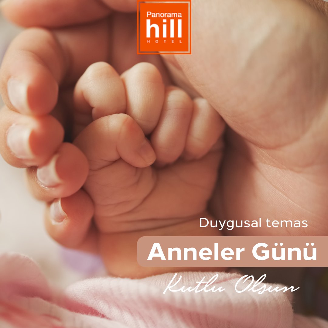 Eskisi kadar yakın olamadığımız şu günlerde en çok ihtiyaç duyduğumuz şey bir annenin şefkat dolu teması. Her bir dokunuşta yeniden doğmuş gibi hissettiren, iyileştiren eşsiz sevgisiyle. İyi ki varsınız #AnnelerGünü #KutluOlsun

#ThePanoramaHill #Kuşadası