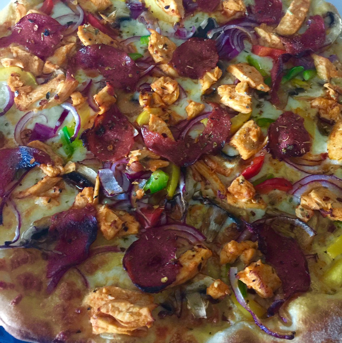 AdvisorsIreland's tweet image. I did a man versus food with my made from scratch pizza 🍕 last evening. Food won. In bed at 7pm #manvfood #peterfa #pizza #covid19ireland