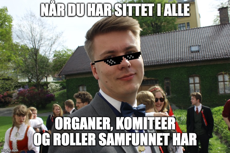 saragknudsen's tweet photo. Aslak, gutten som har vært i komiteer, komitéstyret, styret, rådet, valgkomiteen, lovkom og nå (kanskje) som ordstyrer. Da har man virkelig rundet en organisasjon #samfgf https://t.co/58oxYXlDvs
