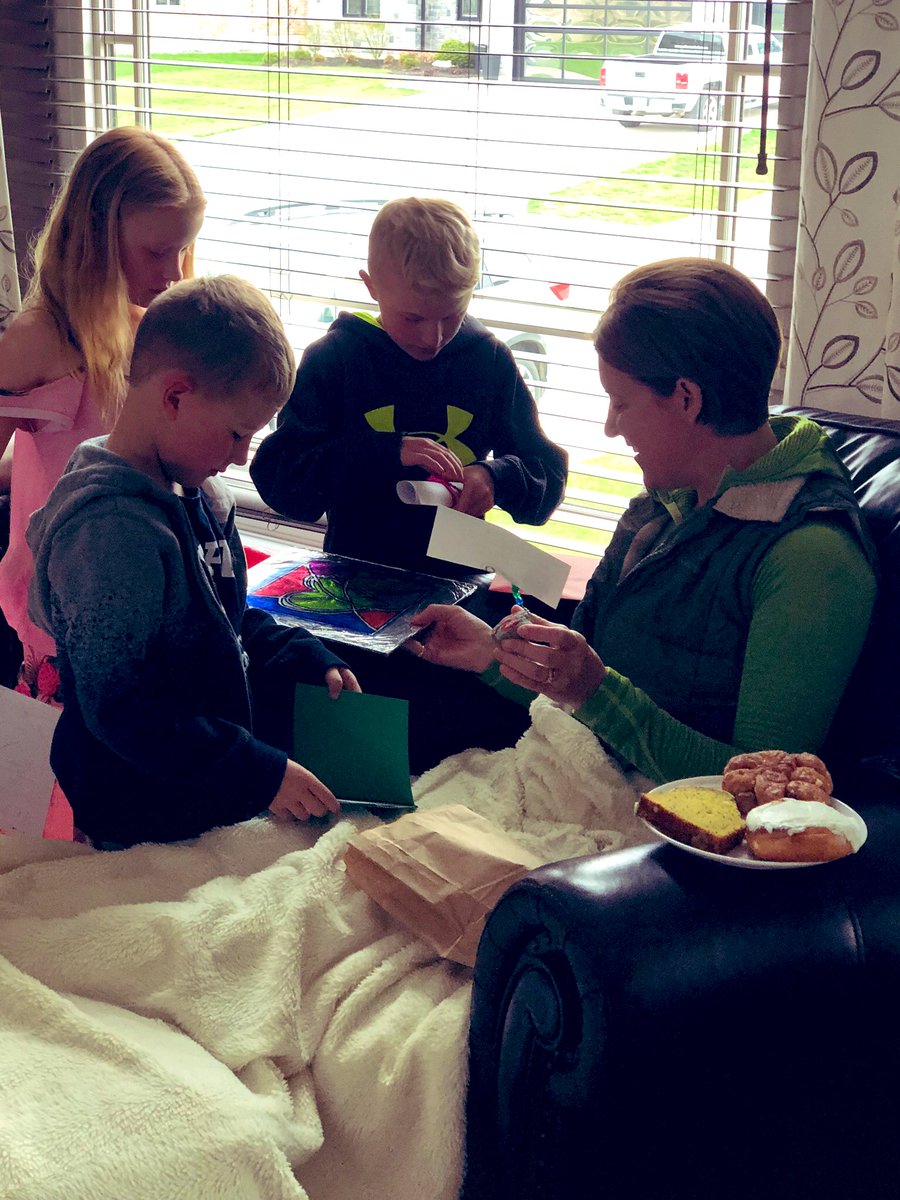 sbarrett11's tweet photo. Happy Mother’s Day to the glue that holds us together!!  Your are an amazing mother to our 3 beautiful children.   We are so lucky to have you! https://t.co/HjuW4I3Jgl