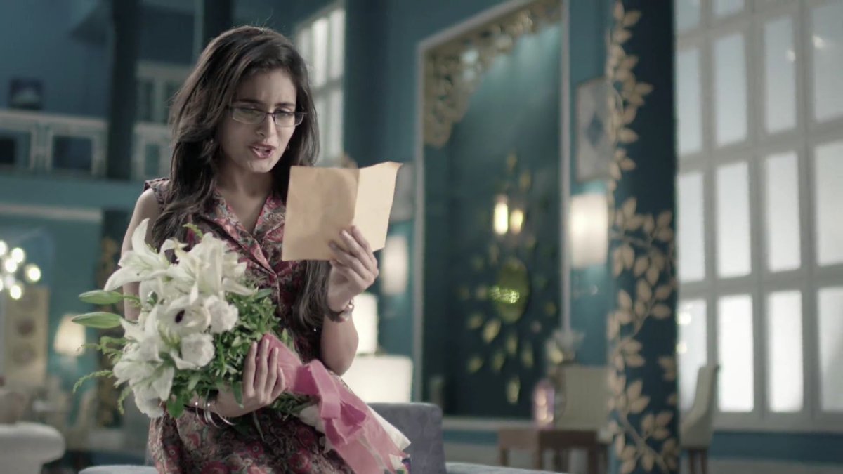 NoxyStann's tweet image. Jis Shayari ko tum mamoli shayari keh rahy ho woh shayari sirf shabd nahi hoty likhny waly ka dil hota hai 

#RheaSharma #Mishti #YehRishteyHainPyaarKe