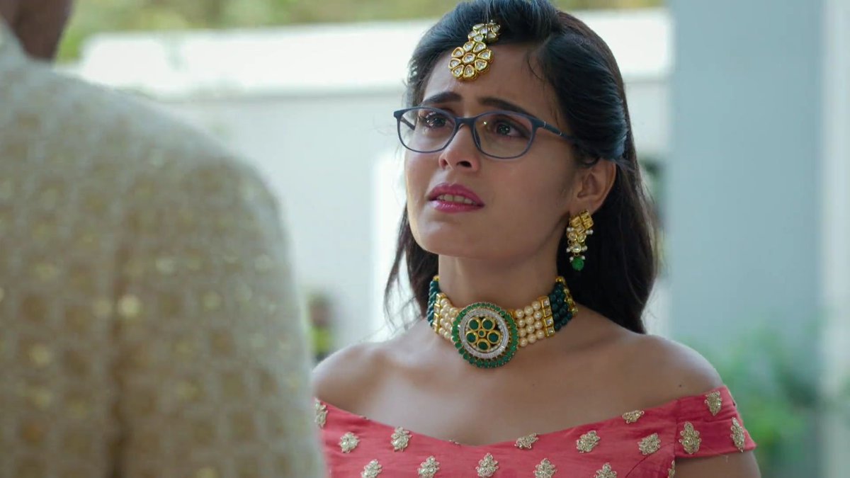 NoxyStann's tweet image. Jis Shayari ko tum mamoli shayari keh rahy ho woh shayari sirf shabd nahi hoty likhny waly ka dil hota hai 

#RheaSharma #Mishti #YehRishteyHainPyaarKe