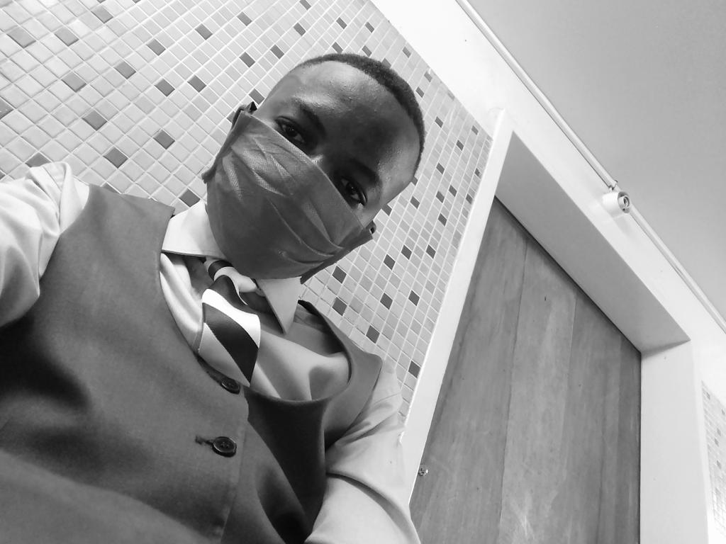 FirminMbenza1's tweet photo. "My Heart started beating
Inside of you
You gave me the life, you raised me
You carried me on your back "
Ces mots extrait de la chanson #plus_forte de @Mohombi je les dédie à toutes les mères de la @RDC .
#bonne_fete_des_meres à toutes les mamans de la RDC.
Firmin Mbenza https://t.co/GpGIB0K6u0