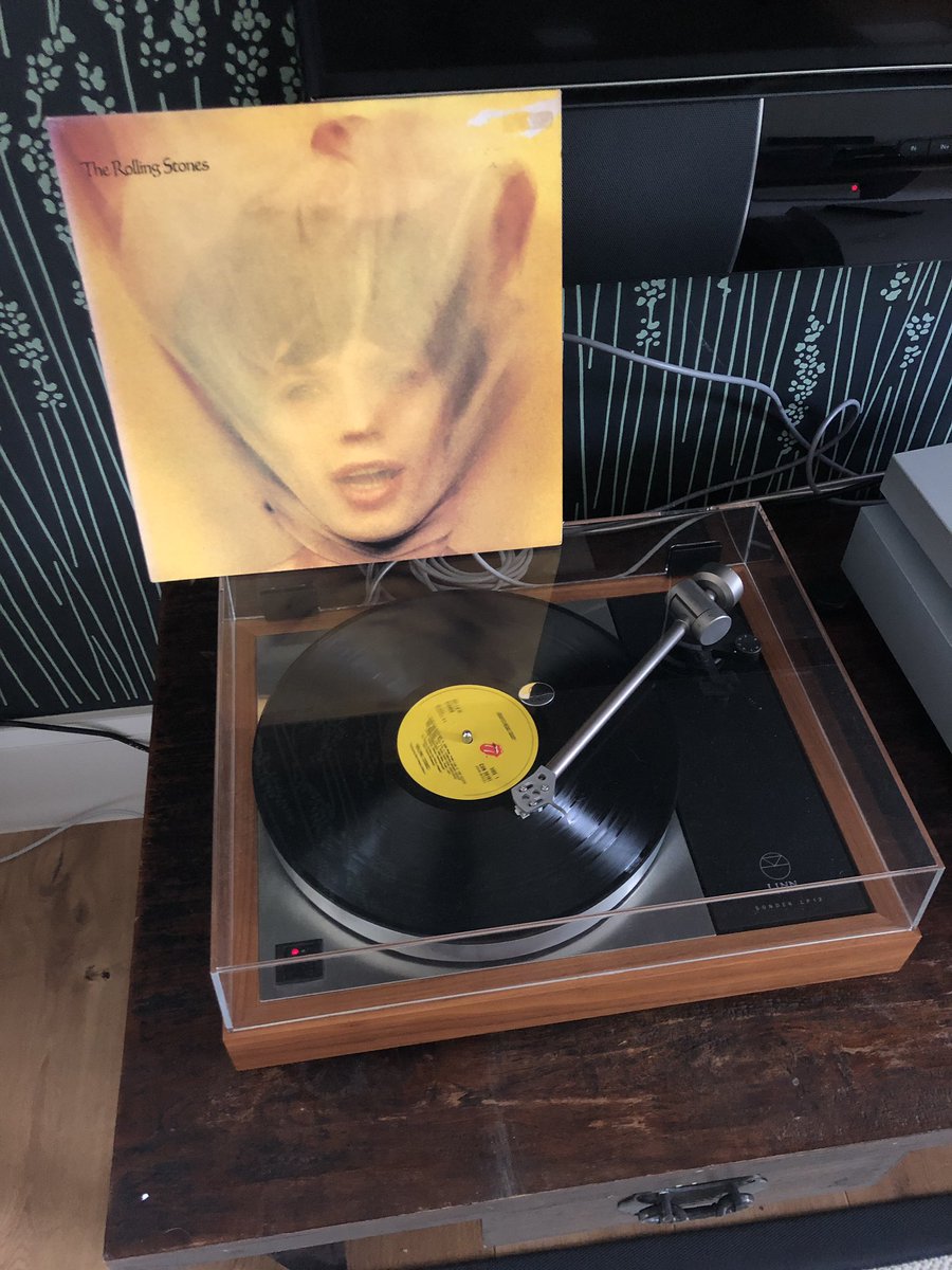 #spinvinylsunday <a href="/TheSoundGallery/">The Sound Gallery</a>