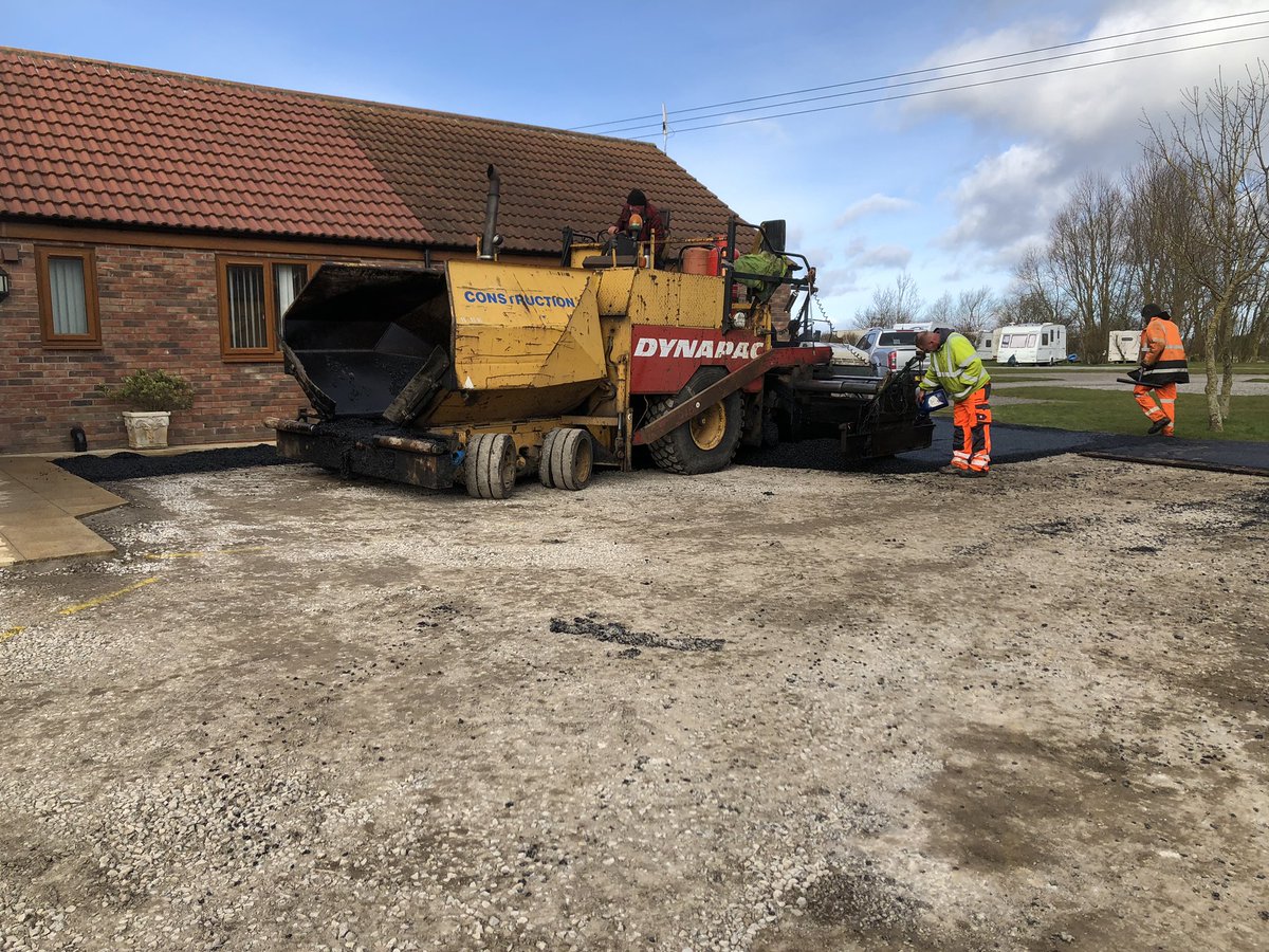 EBroadsurfacing's tweet photo. Tarmac all finished @Parklands_CC https://t.co/NePy7xSK4H