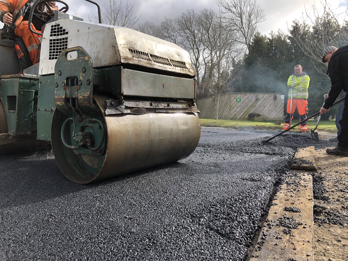 EBroadsurfacing's tweet photo. Tarmac all finished @Parklands_CC https://t.co/NePy7xSK4H
