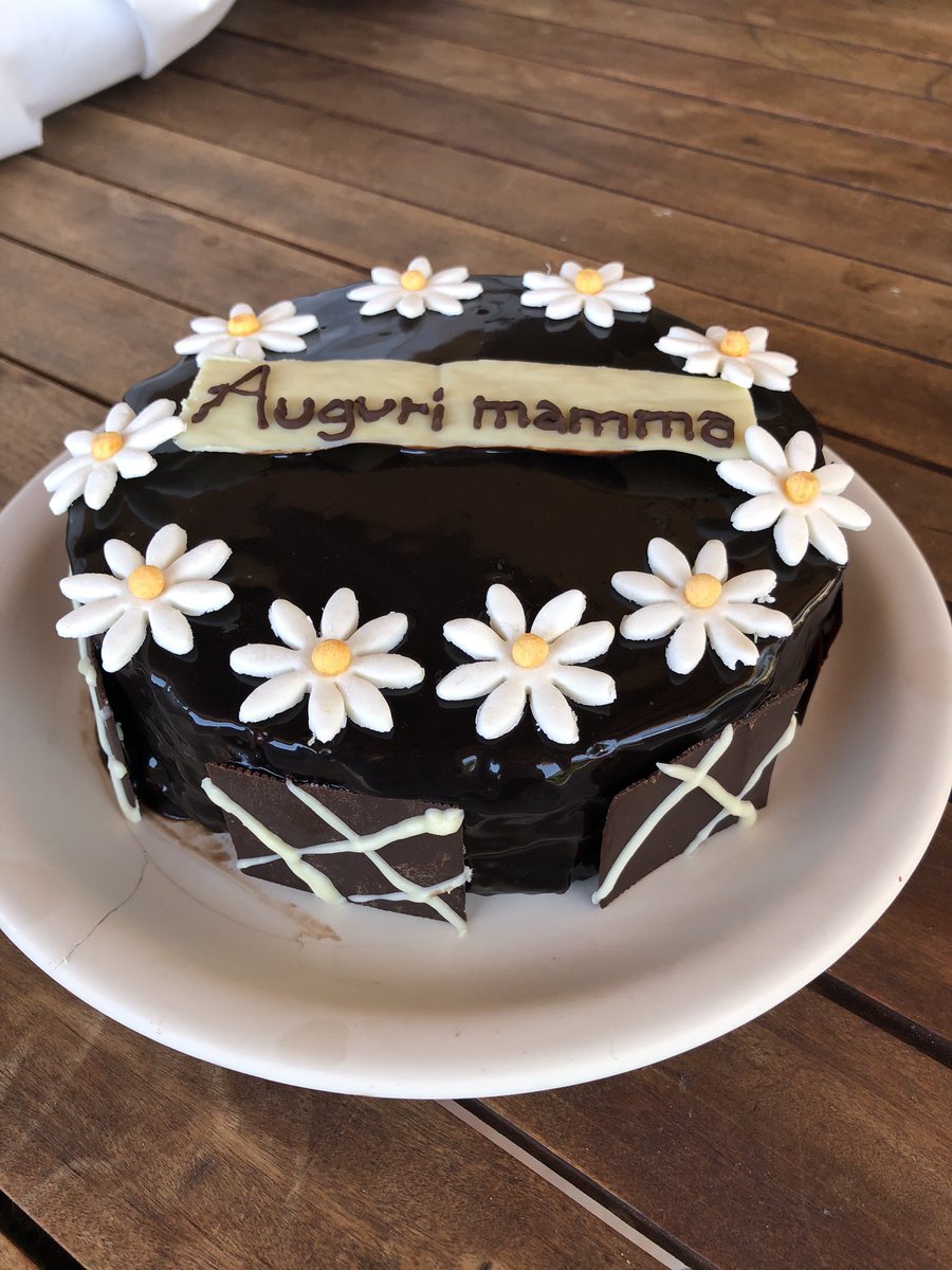 SarasBakery1's tweet photo. Happy Mother’s Day!
#10maggio #mamma #HappyMothersDay #augurimamma #donne #auguriatuttelemamme https://t.co/vmxOdpdY6s