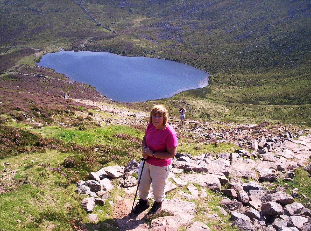 StanLeigh18's tweet photo. #Wainwrights in ascending order-154th on the list #RedPike #Buttermere #WesternFells -2479ft in Pictorial Guide
-Ascent via #BleaberryTarn
-Dodd with #WhitelessPike #Robinson & #HighSnockrigg beyond
#CrummockWater view from summit area
- Arrival at the summit https://t.co/QZBApP5Z8s