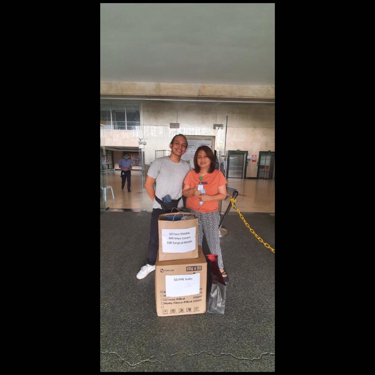 UPeepzOfficial's tweet photo. #PEEPteenMinuteClasses UPDATE!
We've mangaed to raise 59,750 Pesos through YOUR support and helped produce PPEs for our selected beneficiaries:
Quezon City General Hospital
East Avenue Medical Center
Philippine Heart Center
Salute to our frontliners!
#uPPEepz
#Hupeep https://t.co/3k5DNFzndK