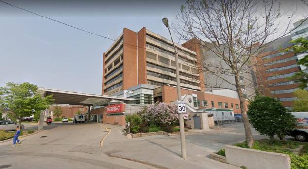 CP24's tweet photo. Another COVID-19 outbreak declared at Toronto Western Hospital 
https://t.co/CK4Ka0Y95X https://t.co/1uS6eRZcYB
