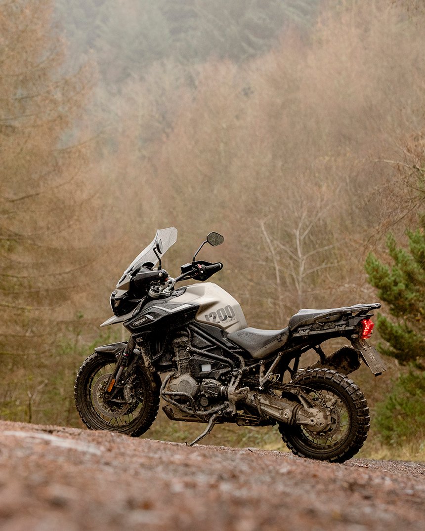 OfficialTriumph's tweet photo. With agile handling, rider-focused technology and a commanding riding position, the #Tiger1200 is ready to go anywhere and take on anything. #ForTheRide #TriumphOfficial https://t.co/YPpDw2Bw94