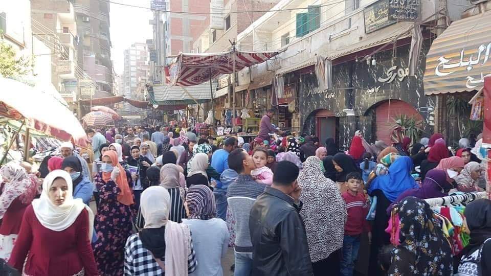 mostafafwelaa's tweet photo. نزلت الشارع النهاردة واكتشفت ان الحظر مكانه في القلوب https://t.co/DsvfRmsFa9