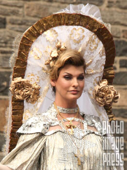 Happy Birthday Wishes to this lovely lady Linda Evangelista!           