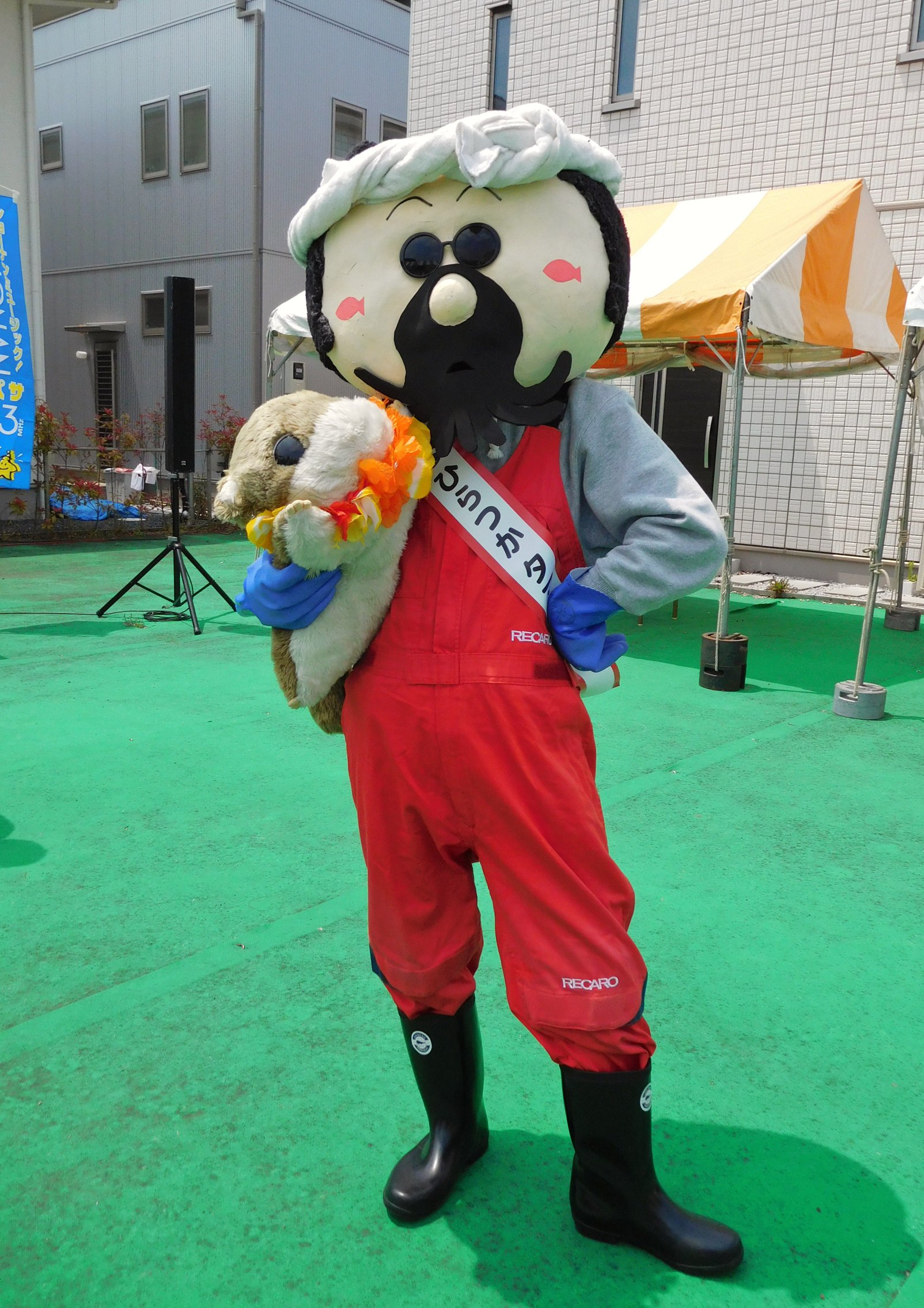 メガ ももんが彡 今から約１年前の キャラ活 思い出写真 19 5 12 Tvkハウジングプラザ湘南平塚 ゆるキャラ大集合 初めて会ったキャラさんばかりでした 笑 マモニャン ひらつかタマ三郎 ごはんじゃワンくん てやんでぃ おうちくん