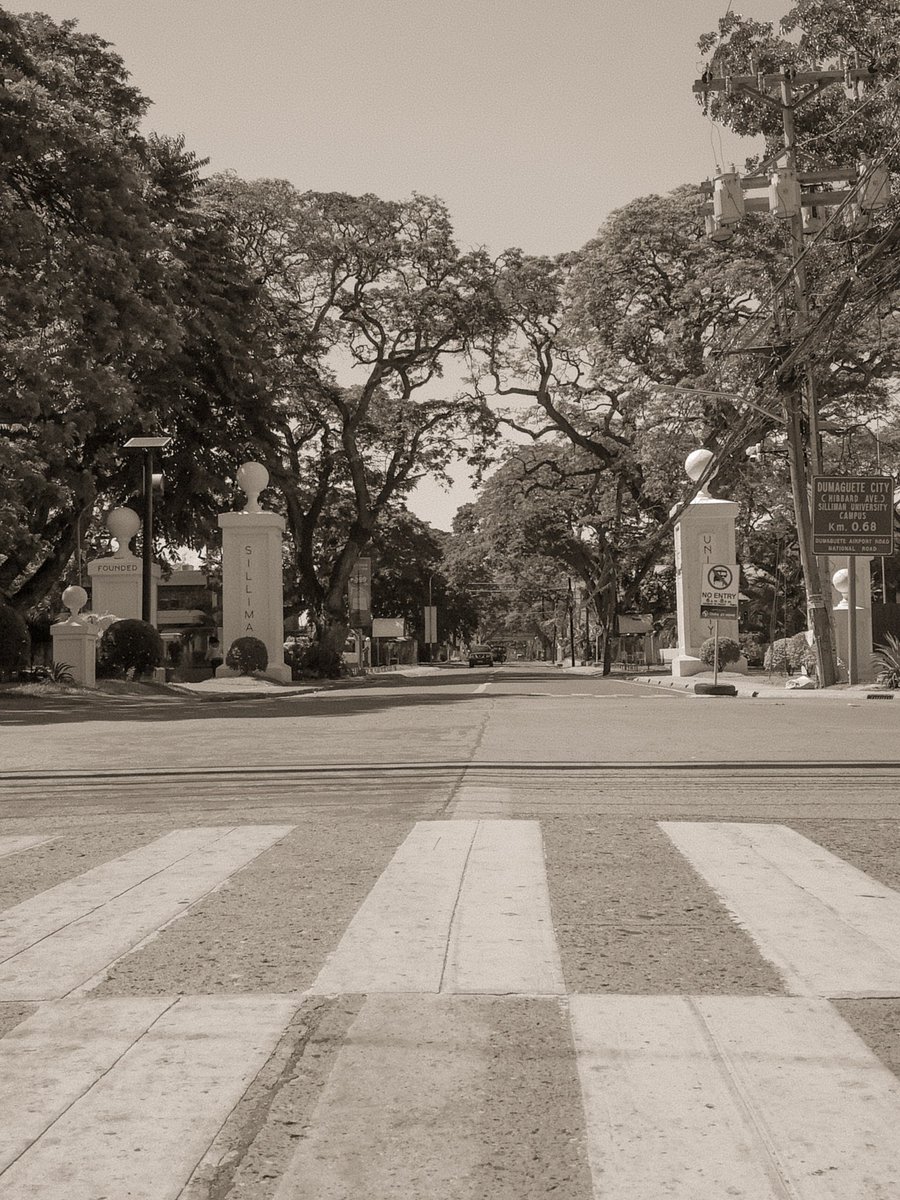 jenty0702's tweet photo. 05102020 | Silliman University (gawas sa gate 😅) https://t.co/a5vqGCRabc
