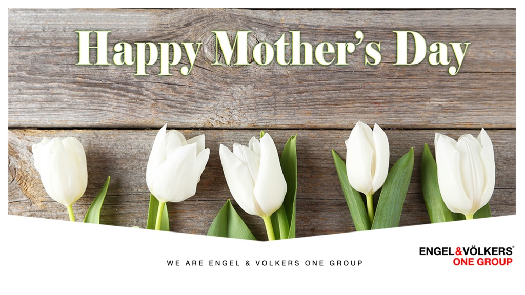 TheOneGroupRe's tweet image. Life doesn't come with a manual, it comes with a mother.  To all the mom's out there, this is your day.  Our gratitude to you.