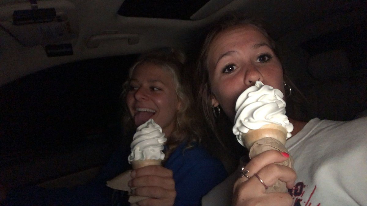 aricadougherty's tweet photo. happy birthday to my bestie forever💕 i love u so much kenny!! can’t wait for otterbein w u🥰🥰 @kennedyfulks https://t.co/zt6WFdEFfZ